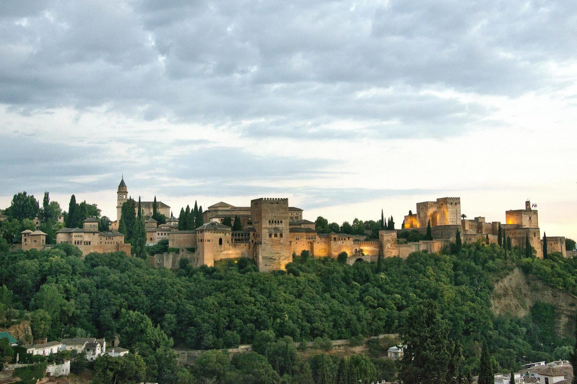 Apartamentos Montesclaros Granada Eksteriør bilde